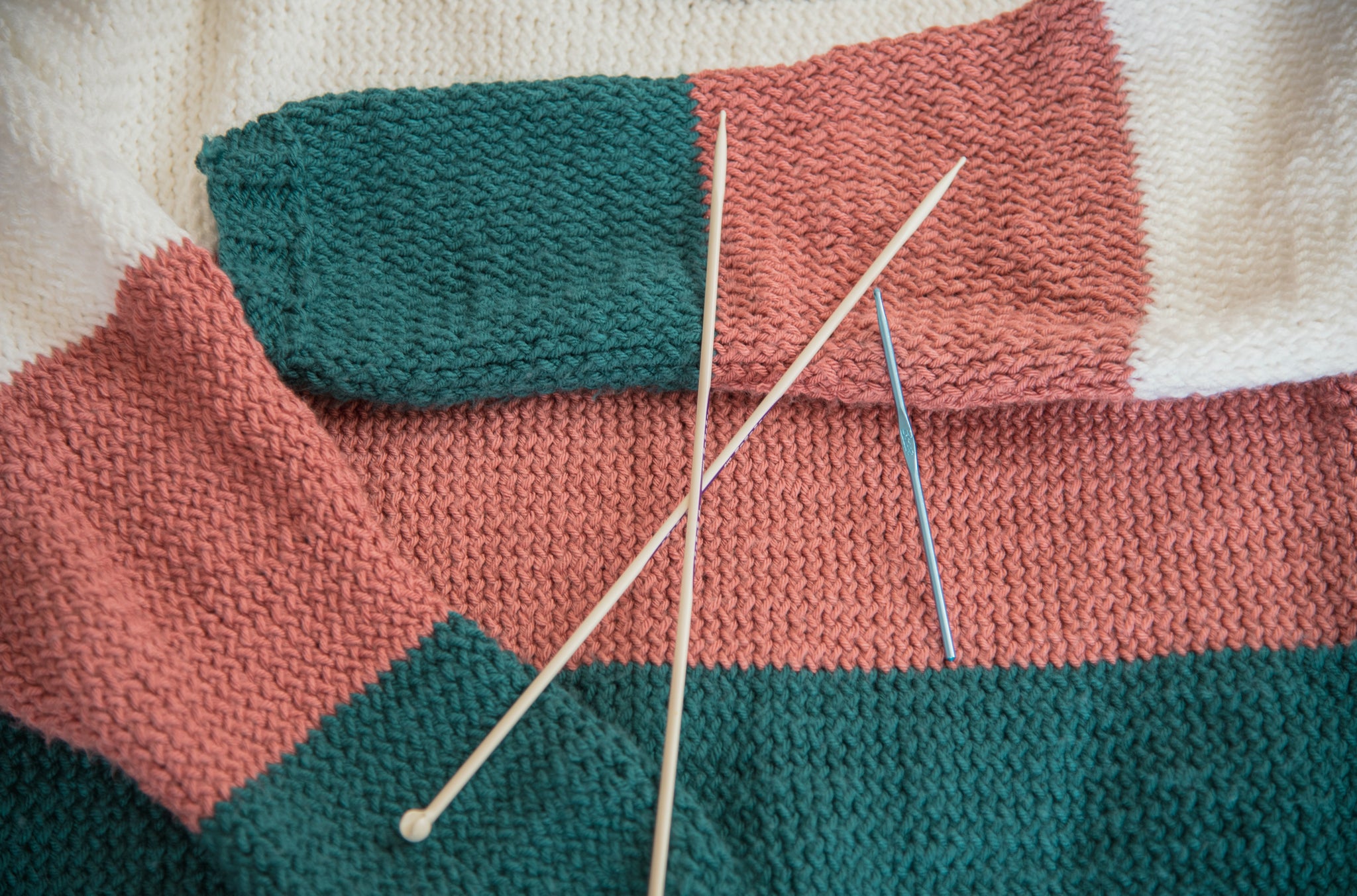 LEARN TO KNIT YOUR FIRST SWEATER CLASS
