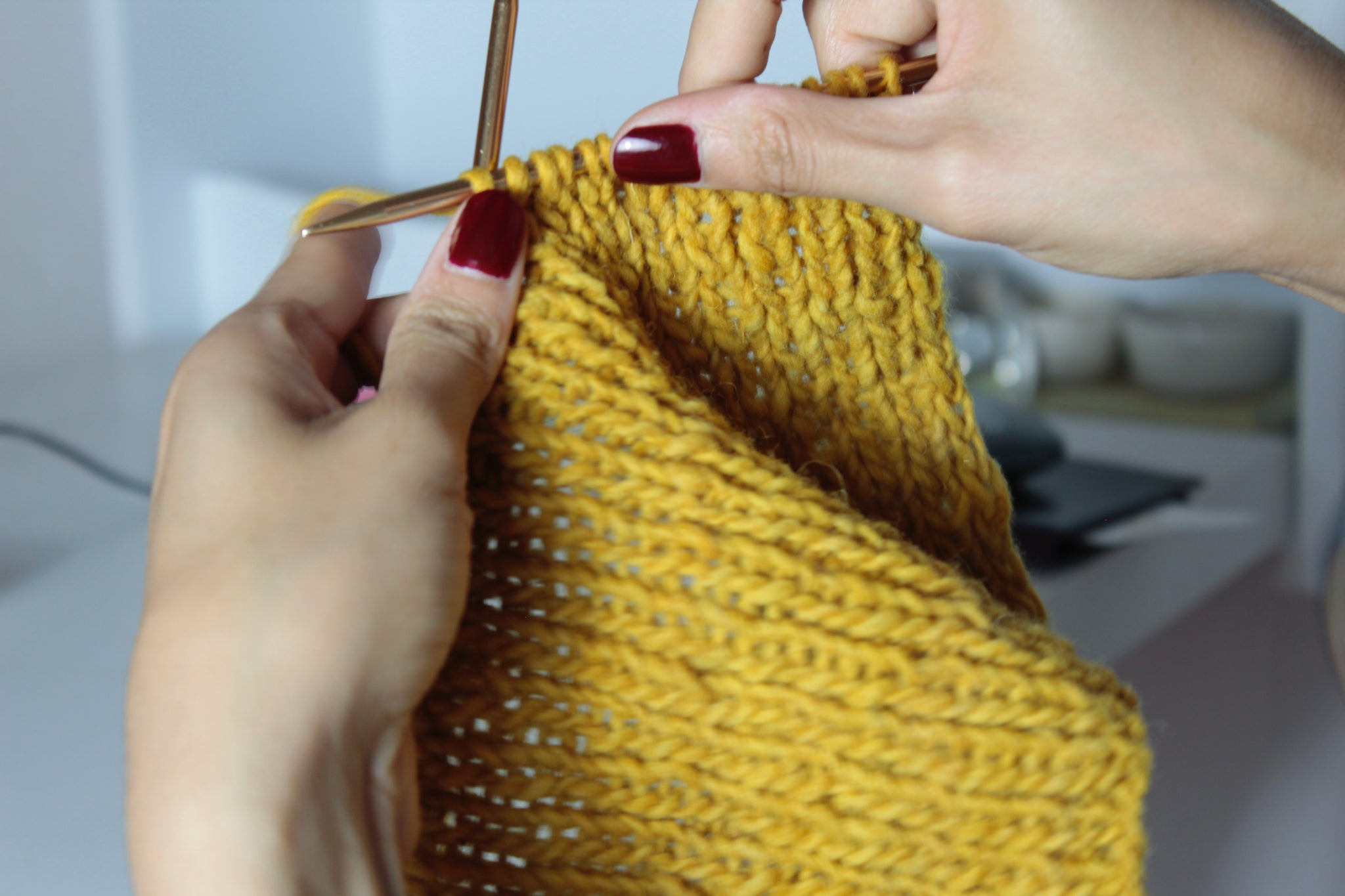 LEARN TO KNIT AT KnittyGrittyYarnGirl 2025 CLASSES